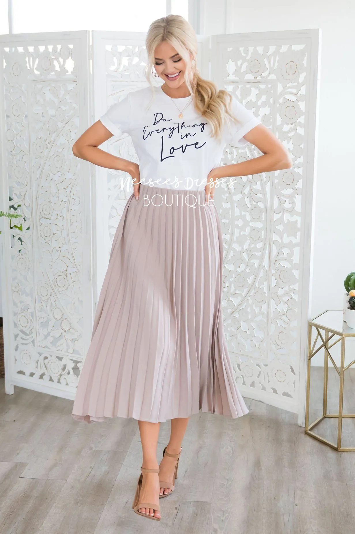 Hello Gorgeous Pleat Skirt